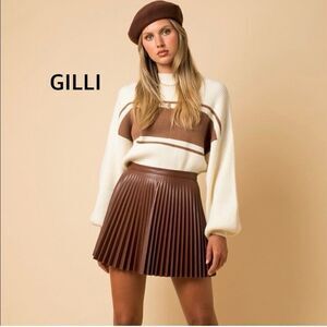 ❤️BRAND NEW Gilli Pleated Vegan Leather Mini Skirts